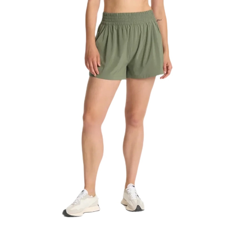 Vuori Villa Shirts in Green Size M